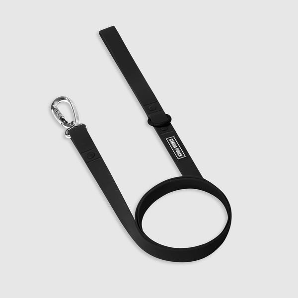 WaterproofLeash_Black_OffFigur