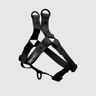 Waterproof Harness in Pink, Canada Pooch, Dog Harness|| color::black|| size::na