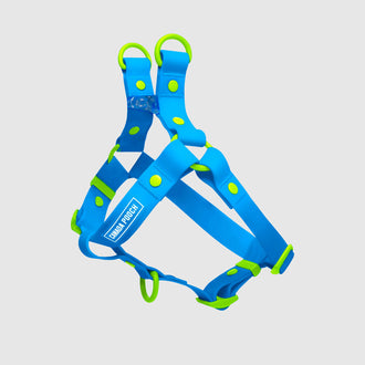 Waterproof Harness in Pink, Canada Pooch, Dog Harness|| color::blue|| size::na